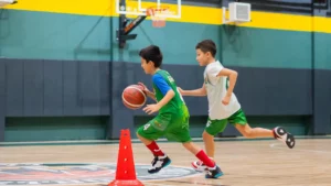 Ankara Basketbol Akademisi ve iki genç sporcunun antrenman sahnesi